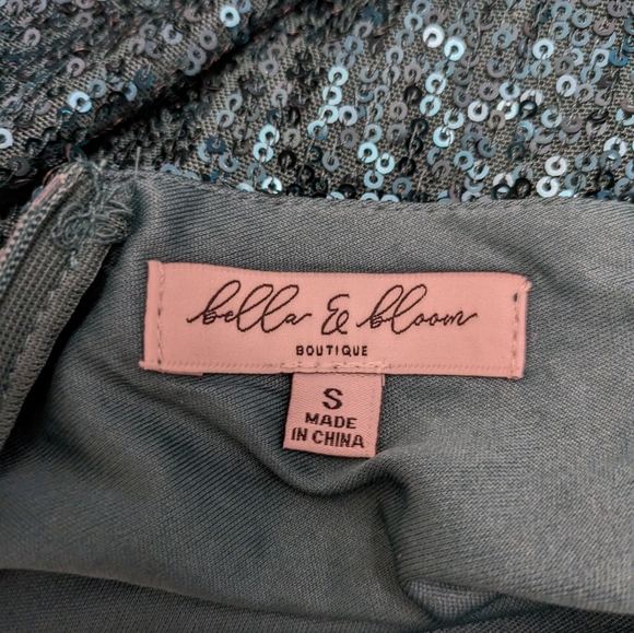 Bella & Bloom green sequin evening gown - Picture 2 of 4